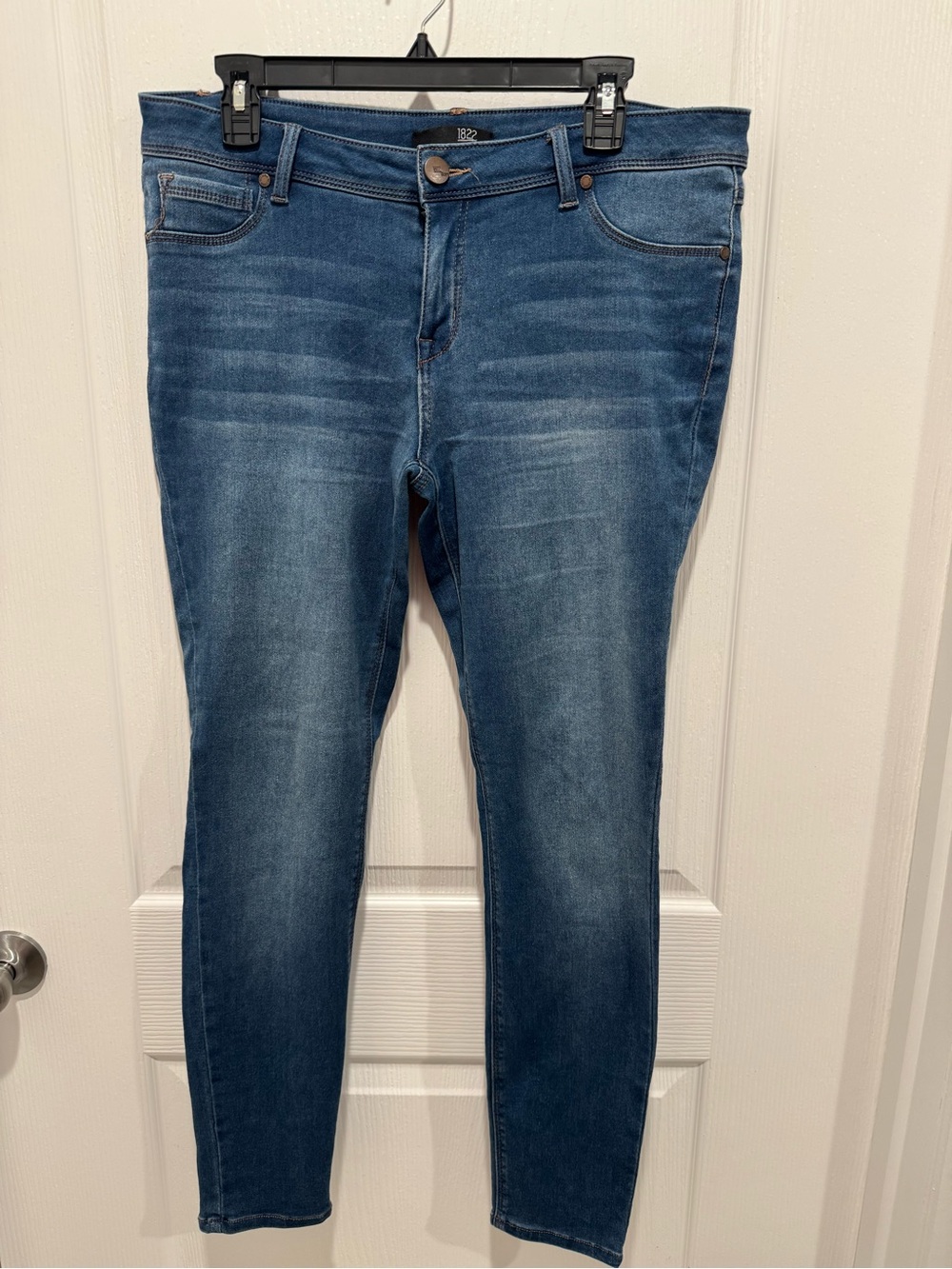 1822 Denim Skinny Jeans Women’s 14/32 Medium Wash Stretch Plus Size - EUC